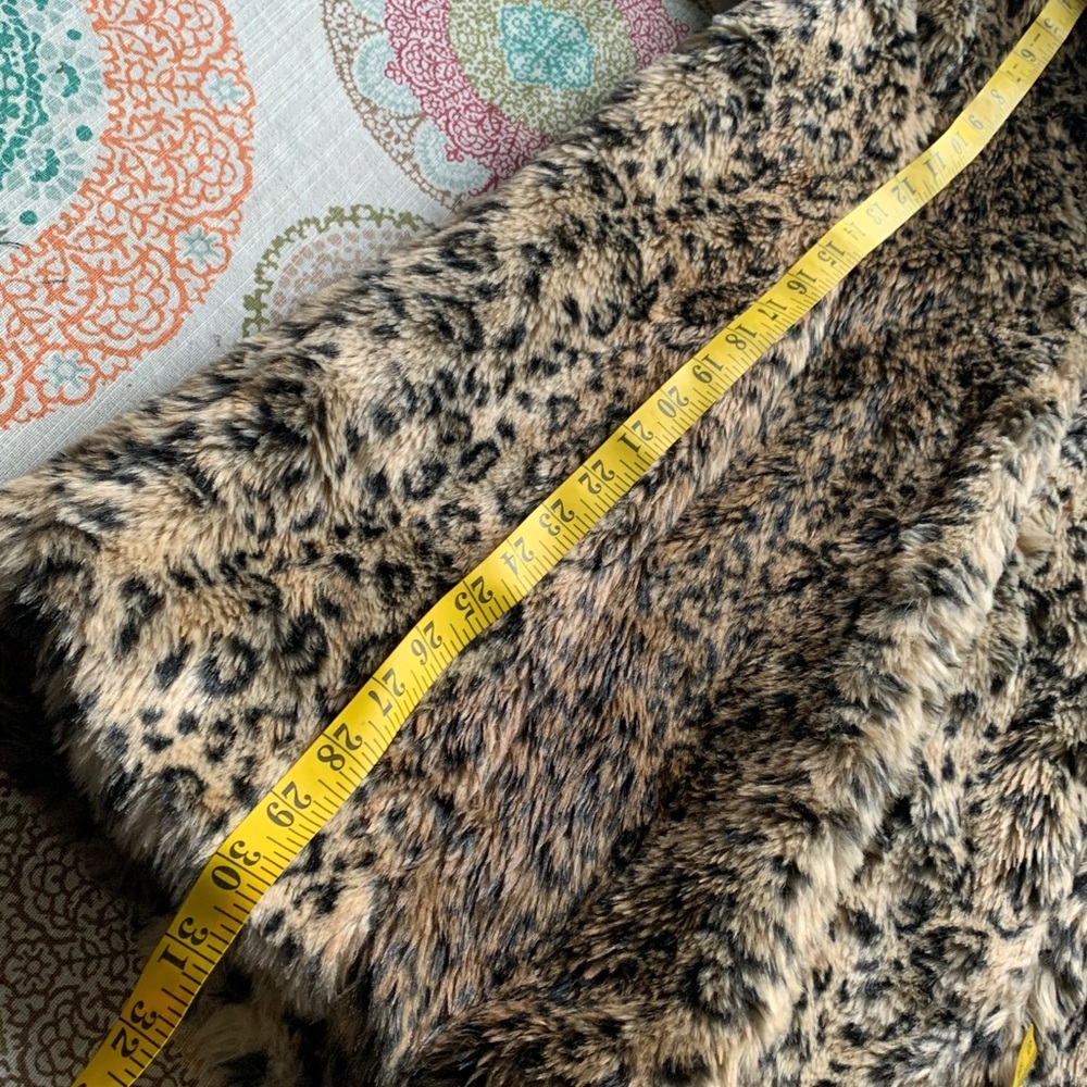 Nasty Gal Courtney Live Leopard Print Faux Fur Coat M EUC - Picture 12 of 14